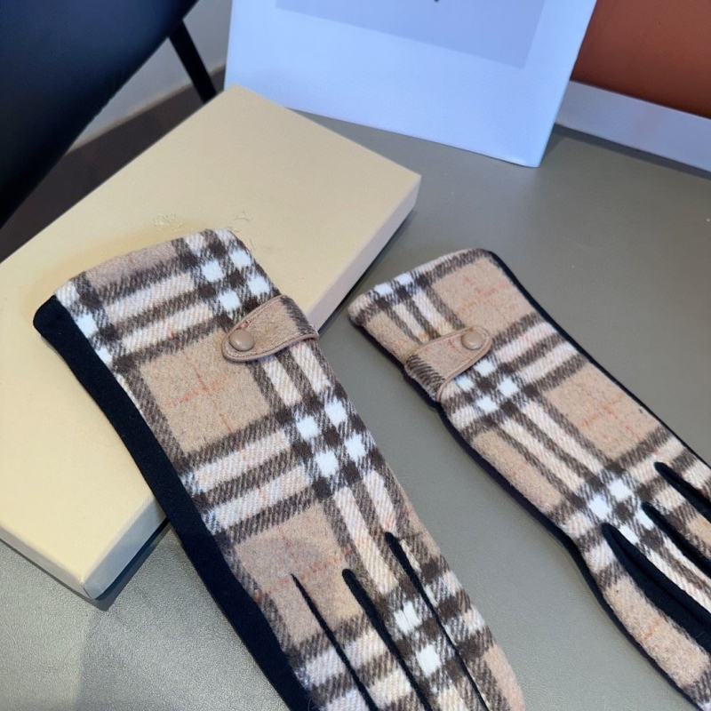 BURBERRY