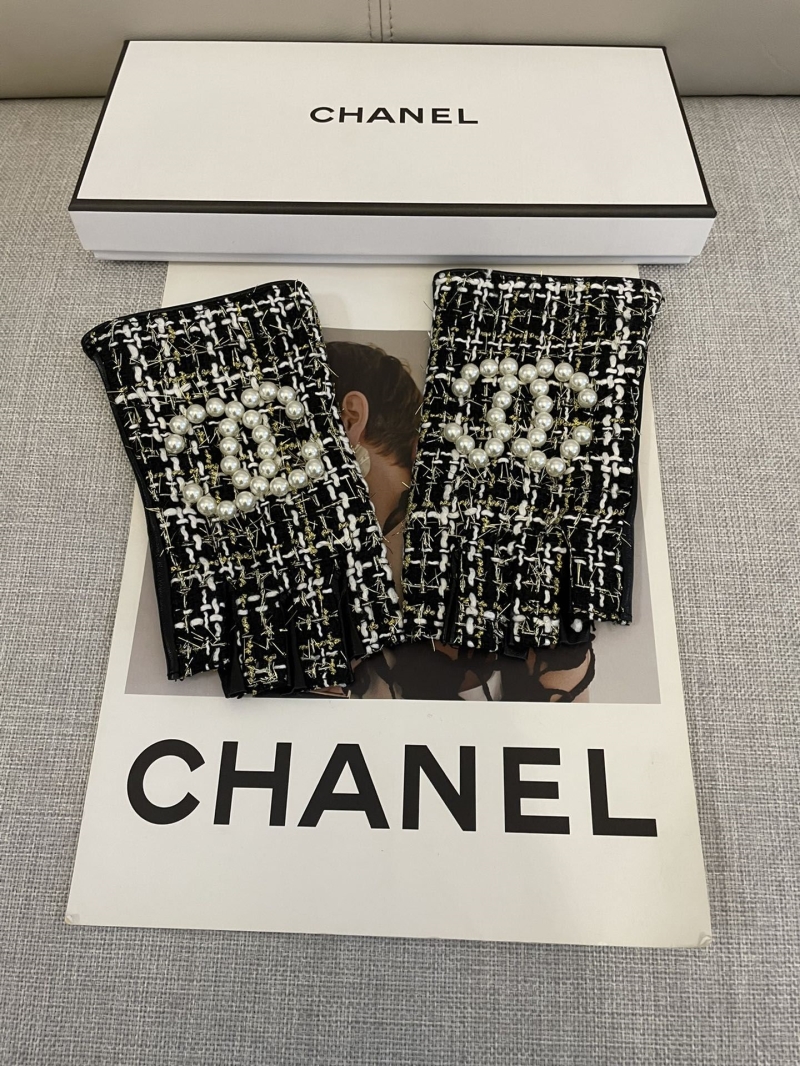 CHANEL