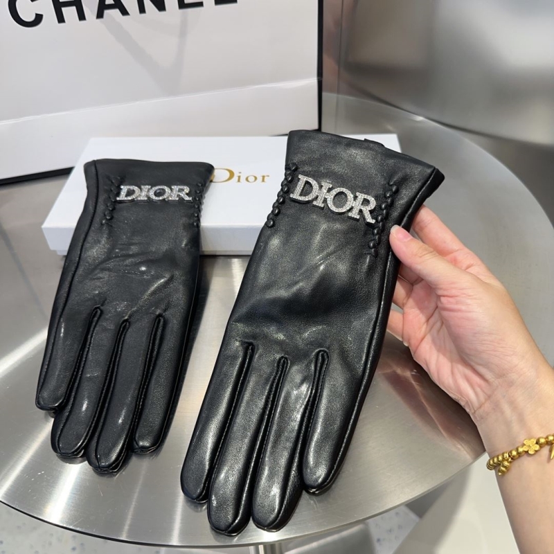 DIOR