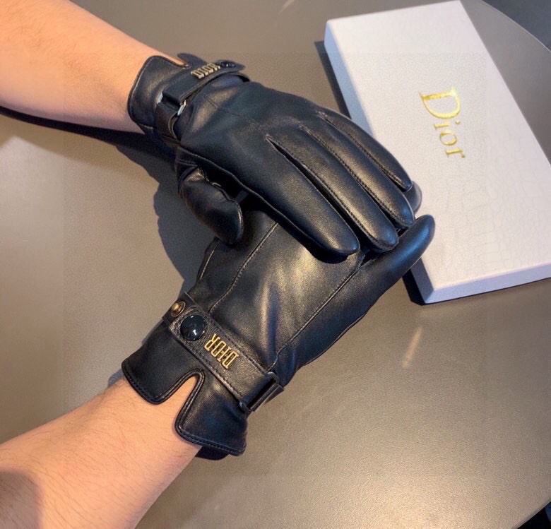 DIOR