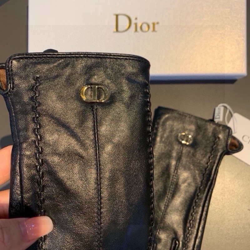 DIOR