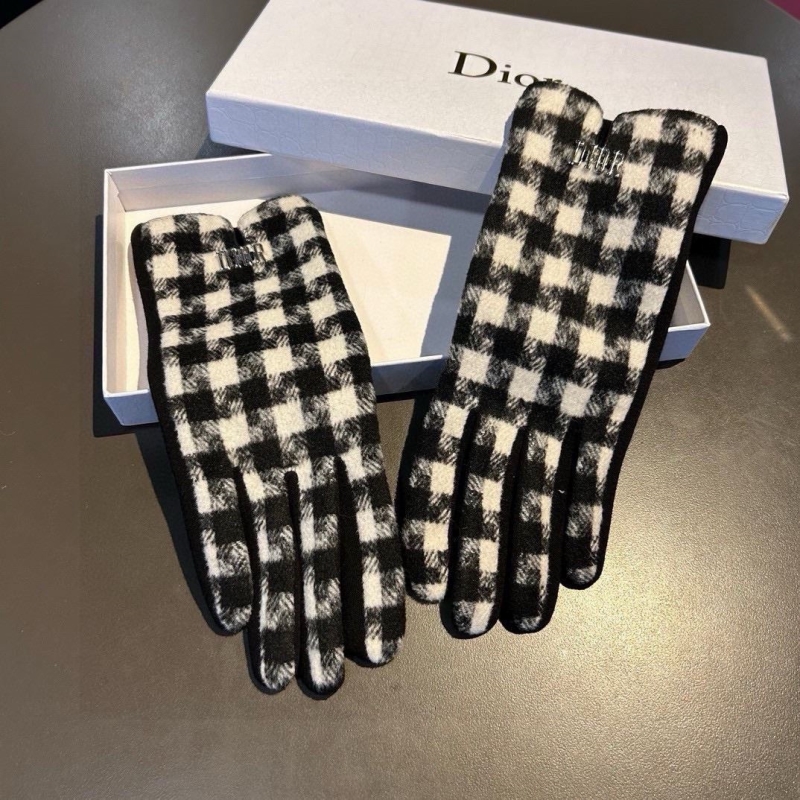 DIOR