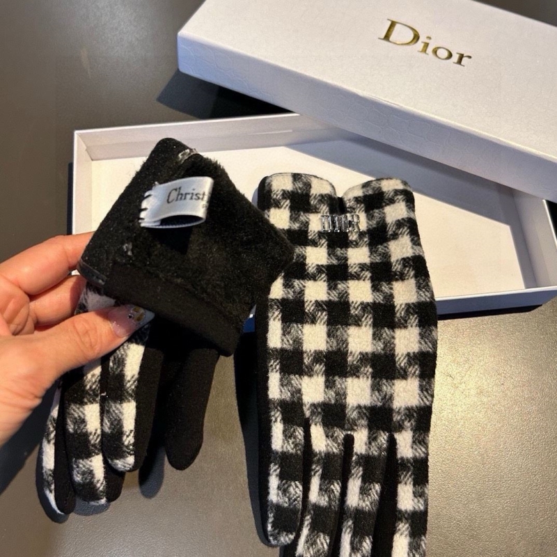 DIOR