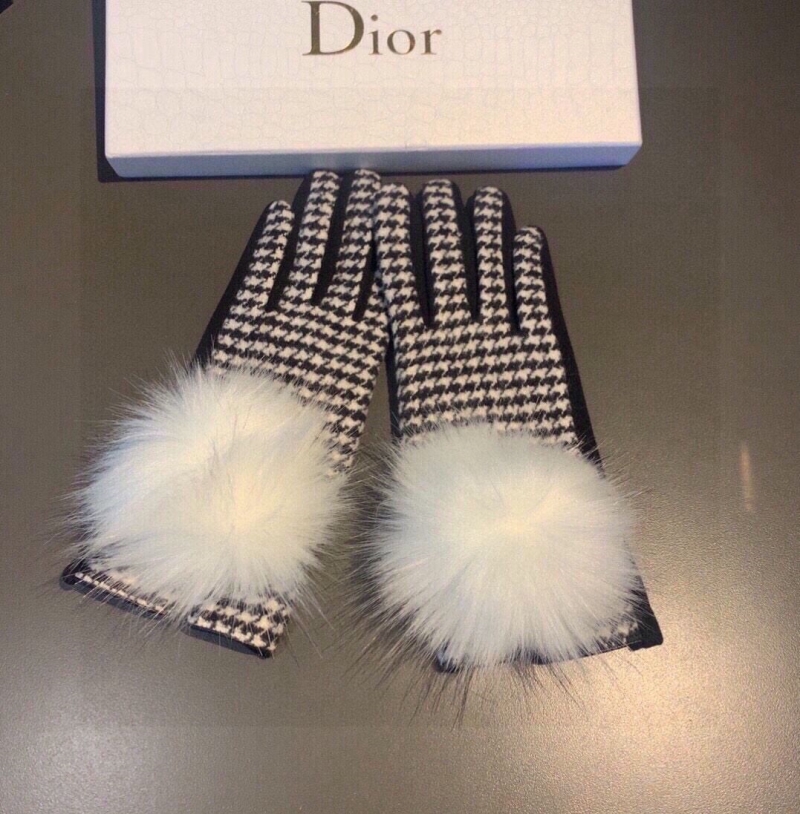 DIOR