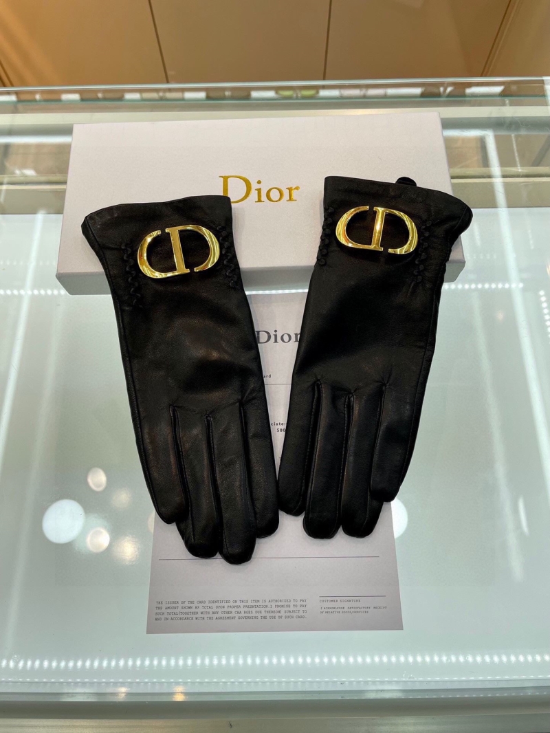 DIOR