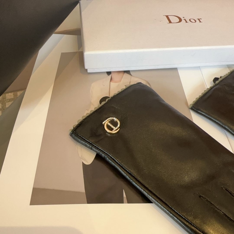 DIOR