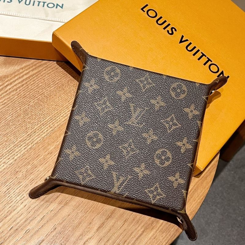 LV