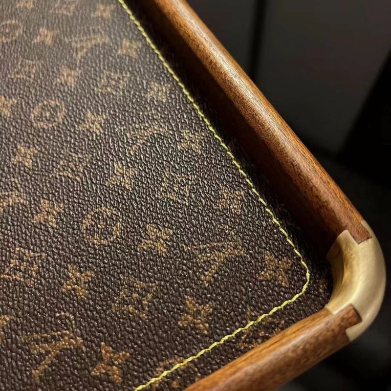 LV